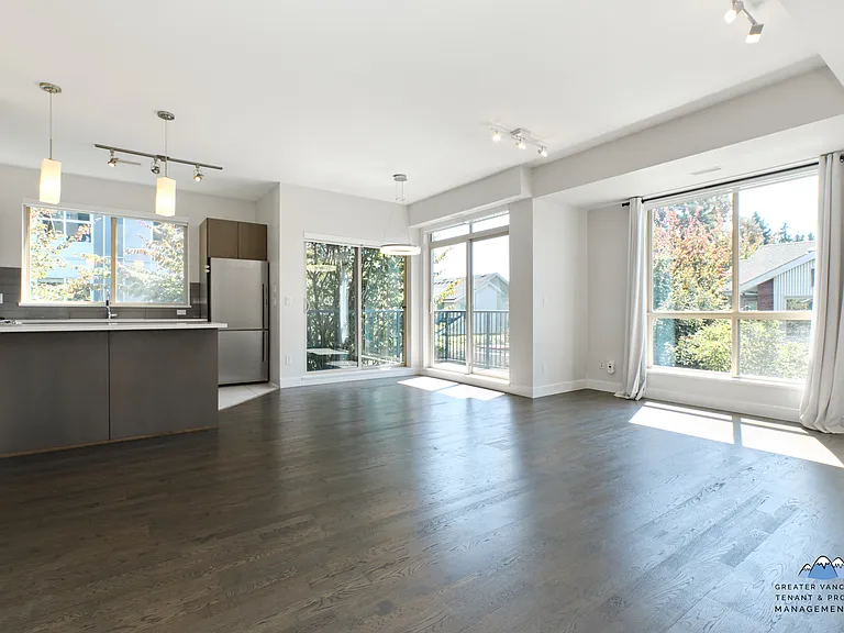 10133 River Dr — Photo 2