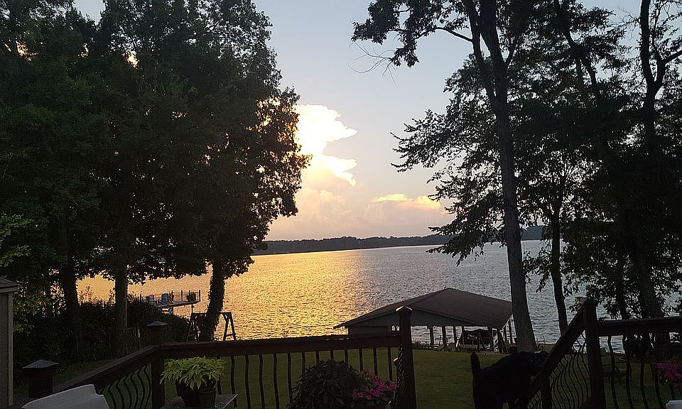 2nd image of 1751 Lingerlost Rd