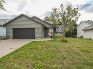 800 N Sherwood Ave, Sioux Falls, SD 57103