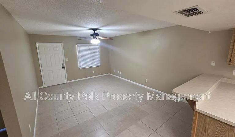 4917 Malibu Ct — Photo 3