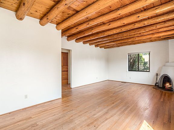 5th image of 1361 Santa Rosa Dr