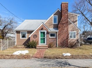 1 Fielder Rd, Beverly, MA 01915