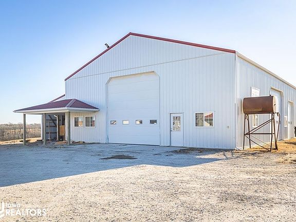 3rd image of 2980 Clark Tower Rd