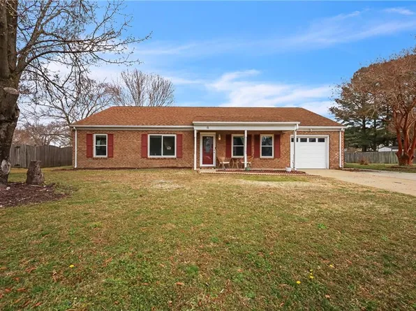 11 Veneris Ct, Hampton, VA 23669