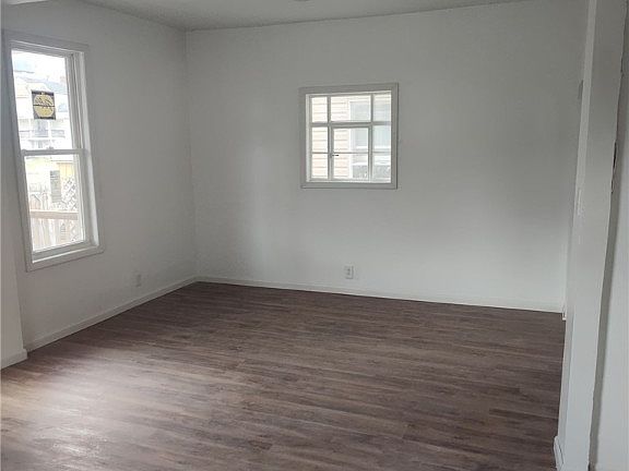 4th image of 520 Euclid Ave