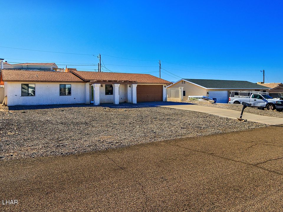 1st image of 2560 Tanglewood Dr