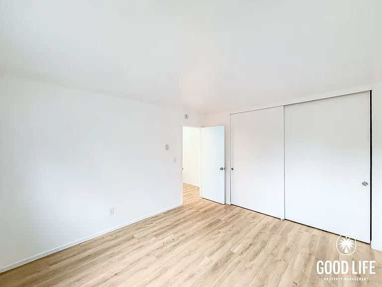7888 Camino Tranquilo — Photo 16