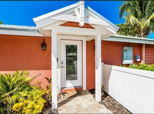 6700 Holmes Blvd #B, Holmes Beach, FL 34217