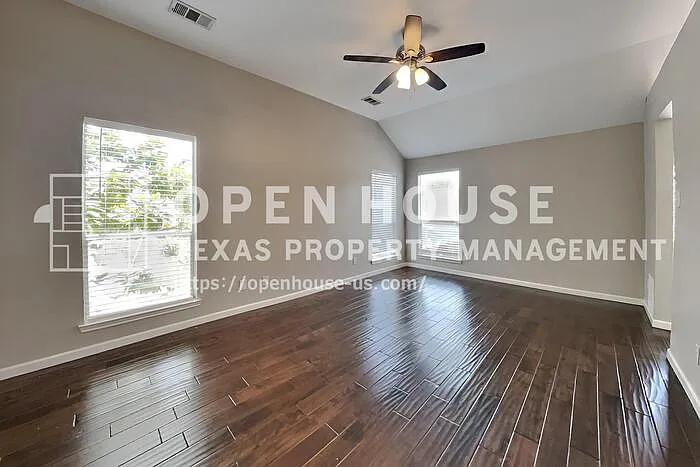 10051 Rio Bravo Rd — Photo 10