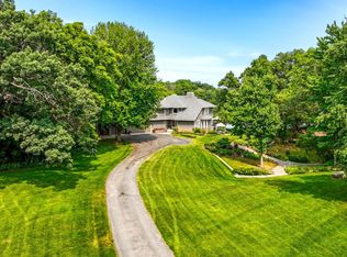 4 Fenlea Cir, White Bear Lake, MN 55110