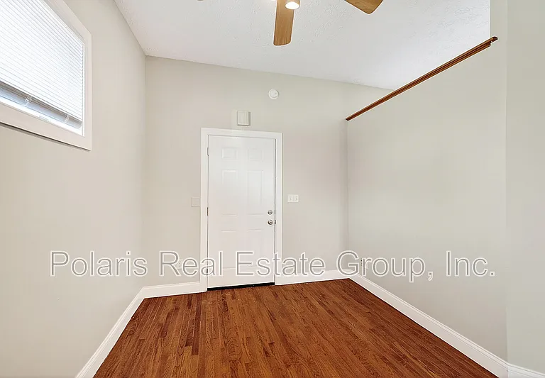 145 E 14th St — Photo 5