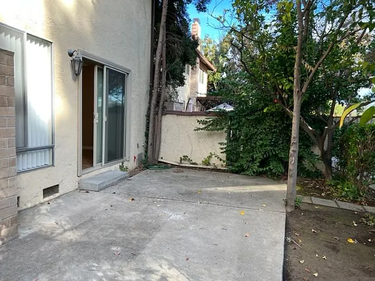 120 Carlton Ave #40 — Photo 22