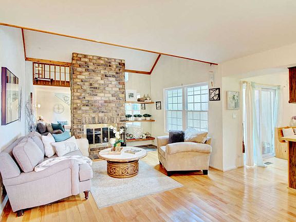 5th image of 5858 Heatherridge Dr #5858