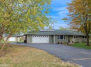 5406 Timber Ln, Woodstock, IL 60098