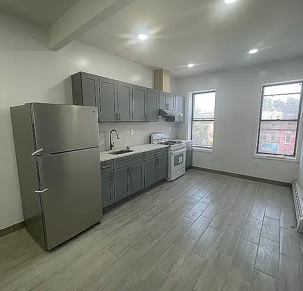 4016 14th Ave #4D — Photo 1