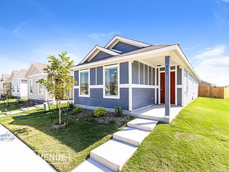 251 Sunflower St