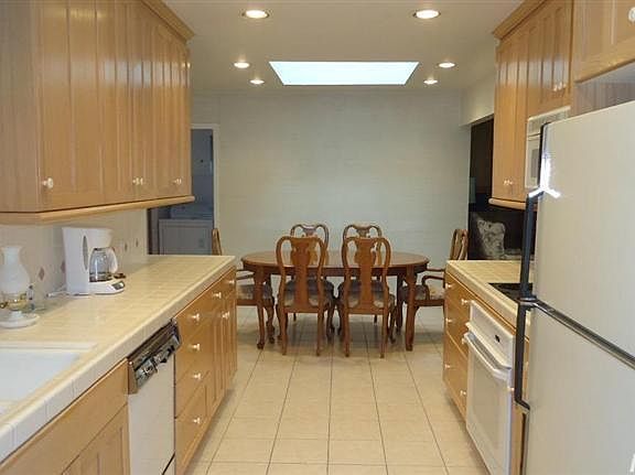 2nd image of 1212 Wellington Dr