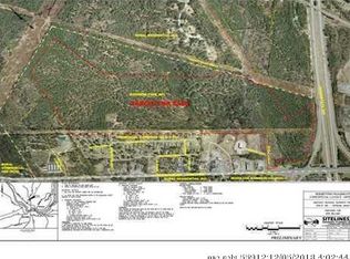 Agway Dr, Topsham, ME 04086