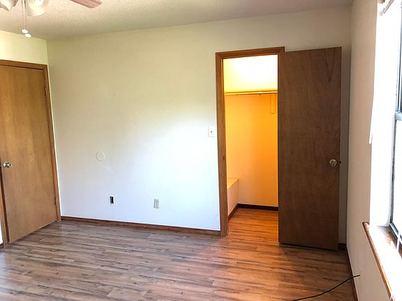 2nd image of 2609 W C St