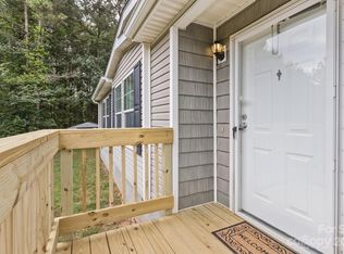 17 Ruff Rd, Leicester, NC 28748