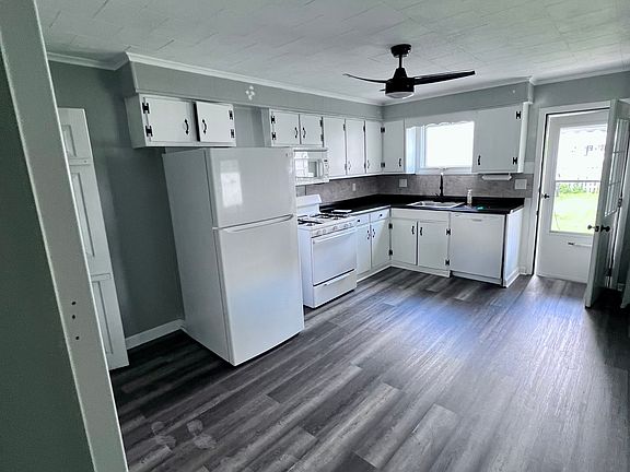 5th image of 101 Warsaw St #101