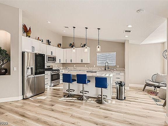 1st image of 3017 Beech Knoll Ct