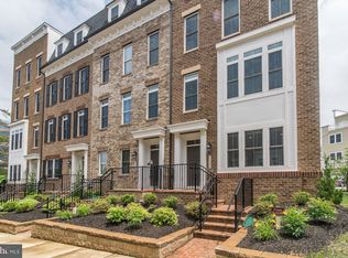 11356 Ridgeline Rd, Fairfax, VA 22030