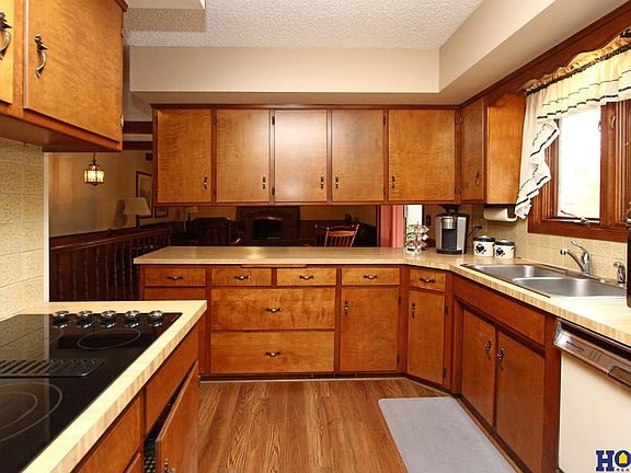 3rd image of 8600 Kathy Ln