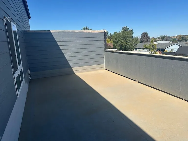 Modern Heights Apartments — Photo 31