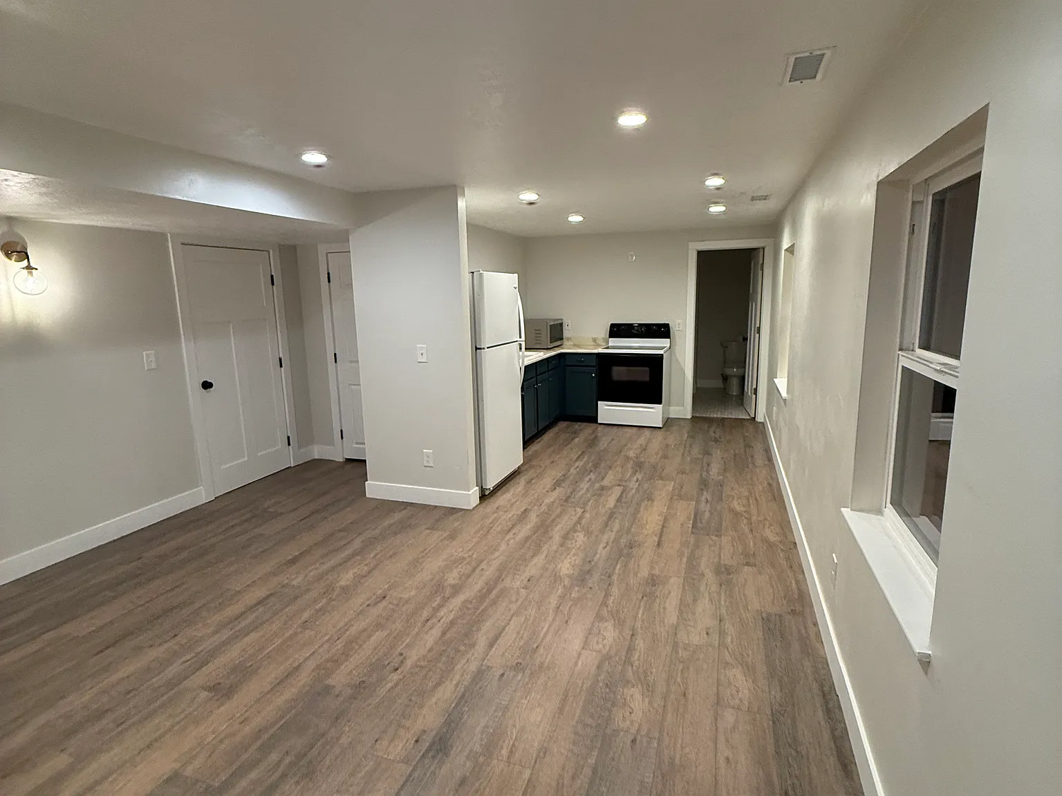 3 bed, 1470 sqft, $1,800 — Photo 3