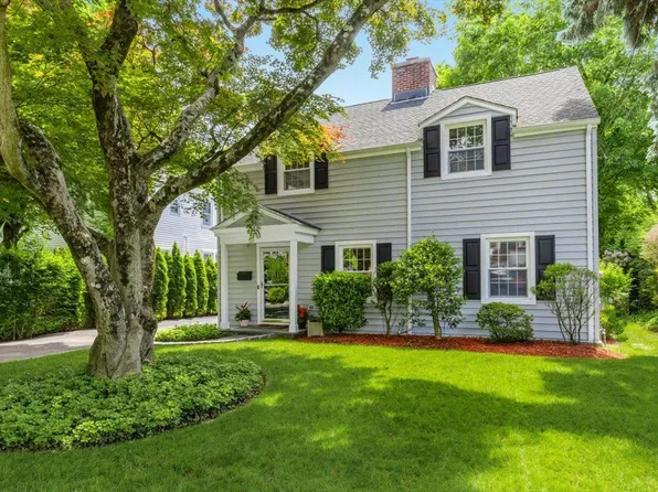 94 Sprague Road, Scarsdale, NY 10583