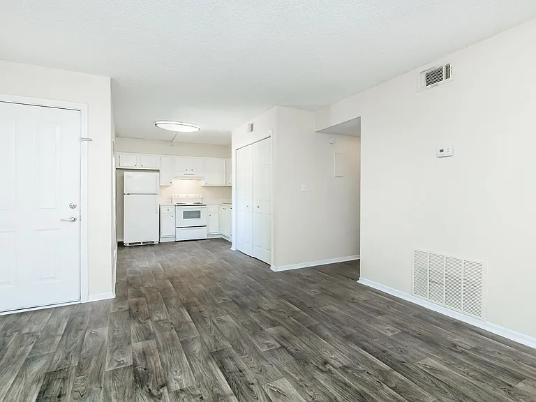 Grand Oaks — Photo 25