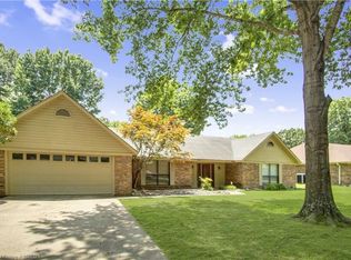 7200 S Q St, Fort Smith, AR 72903