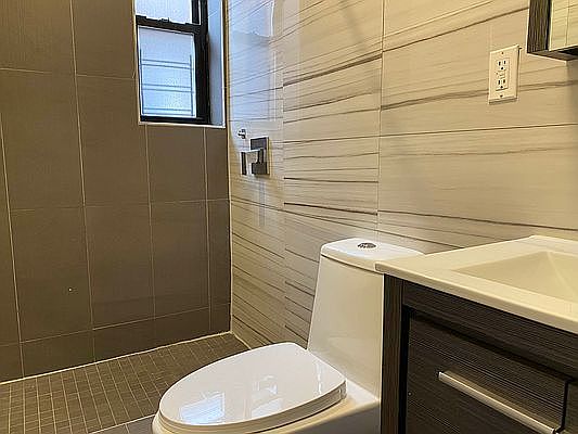 4th image of 234 E 116th St APT 2