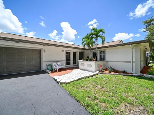 8870 SW 49 Street, Cooper City, FL 33328