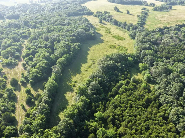 13635 Highway N Hwy, Stover, MO 65078