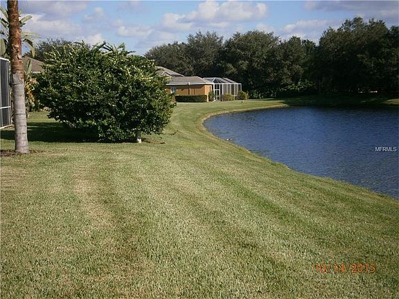 3rd image of 213 Londonderry Dr
