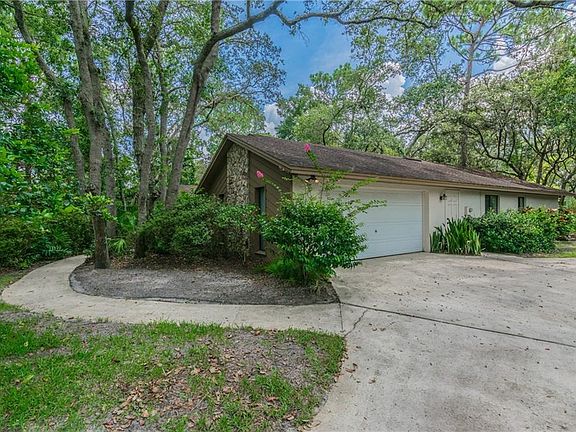 3rd image of 718 Sybilwood Cir