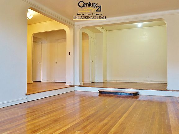 5th image of 4215 81st St APT 6L