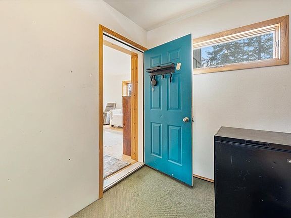 2nd image of 3991 Parks Ridge Rd