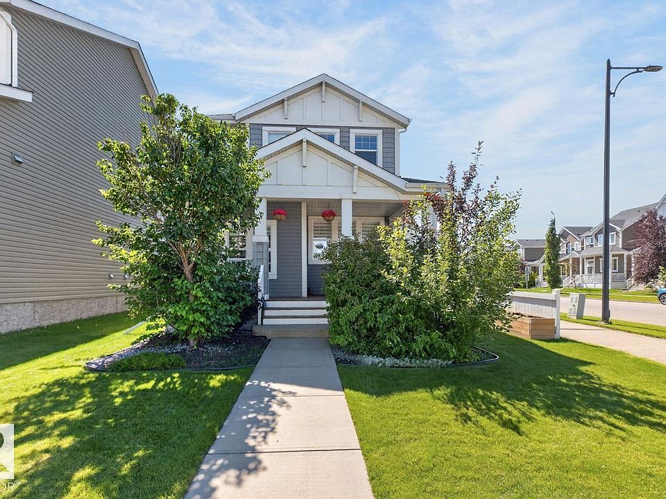 1st image of 424 Simmonds Way