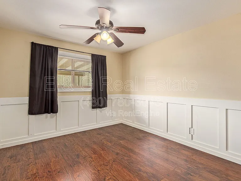 319 E Riviera Dr — Photo 27