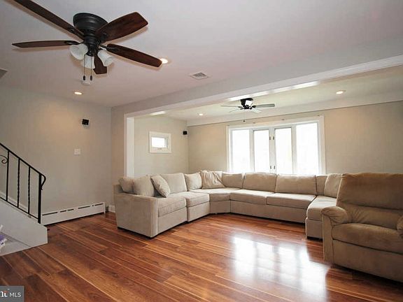 4th image of 319 Belmont Ave
