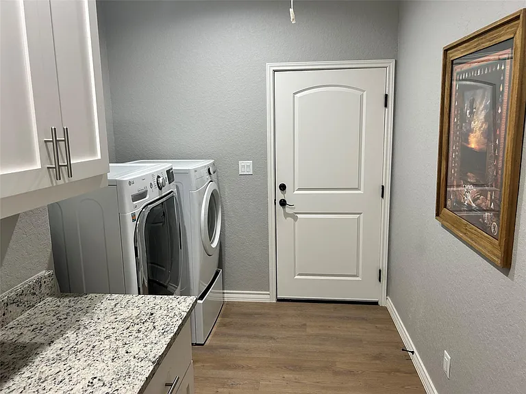2298 Fuller Dr — Photo 20