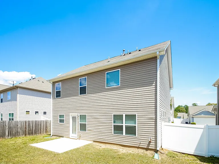 88 High Point Way — Photo 17