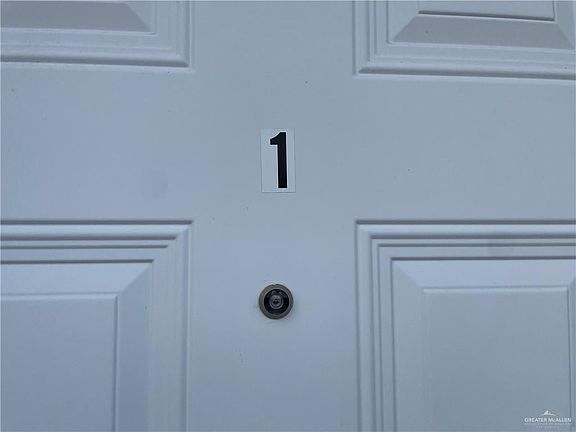 2nd image of 5600 Nightingale Ave #1