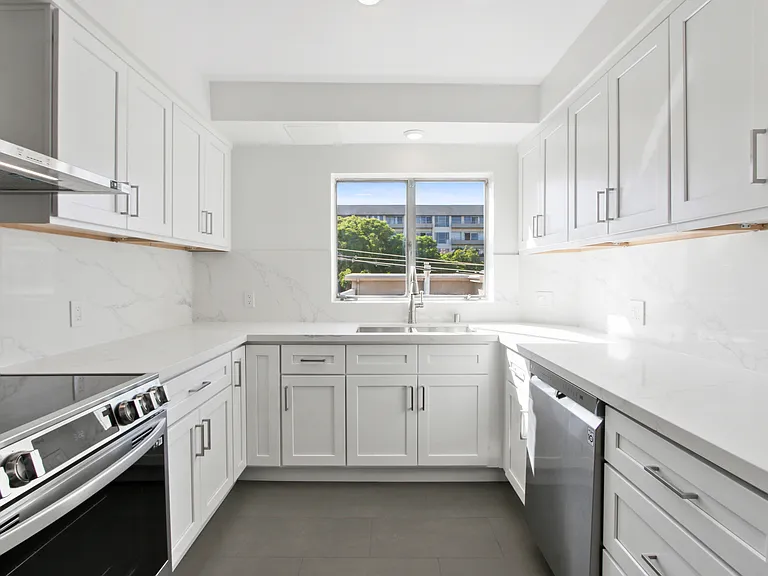 Oakhurst Moderne — Photo 43