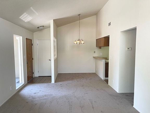 4th image of 34 E Massolo Dr