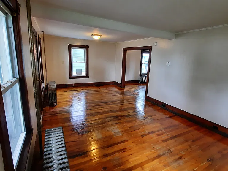 414 Lower Main St — Photo 6