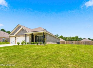 429 Piney Dr, Pearl, MS 39208